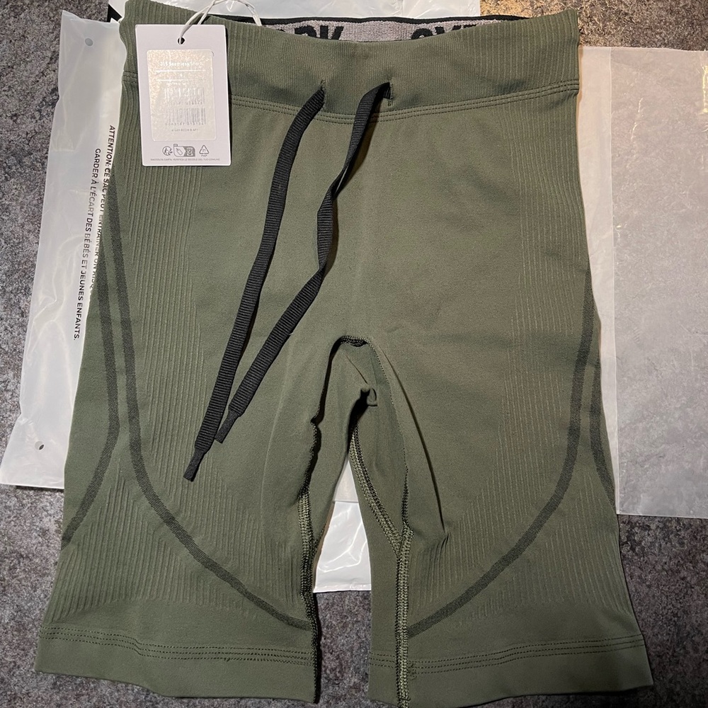 Gymshark 315 Seamless Shorts NWT